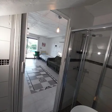 Linda Noche Bourg-Saint-Bernard